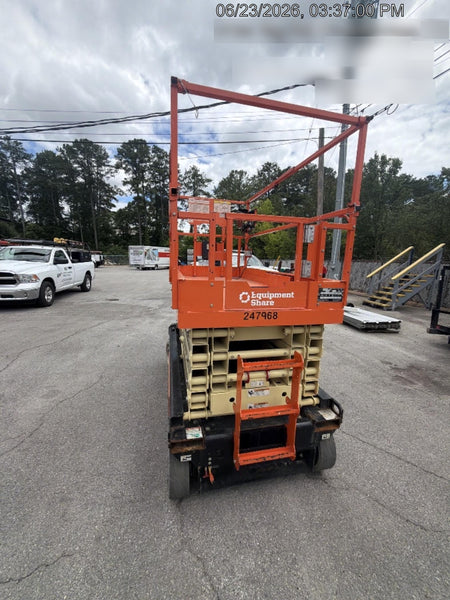 2022 JLG ES3246