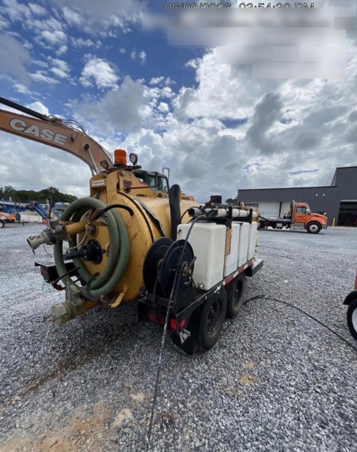 2021 Vac-Tron LP573XDT T4 Koehler Diesel Engine, 500 Gallon Debris Tank, x2 100 Gallon Water Tanks