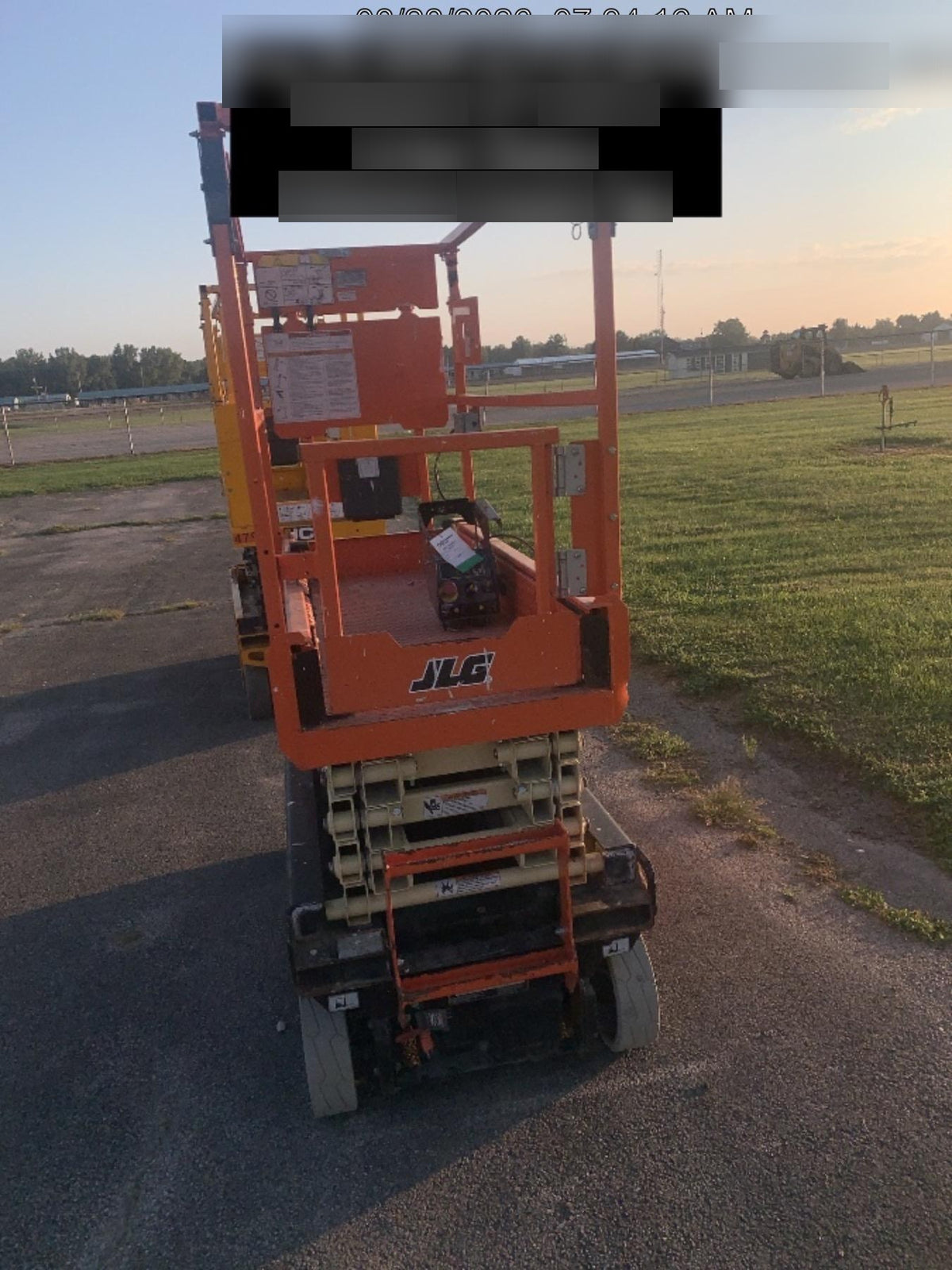 2022 JLG ES1932