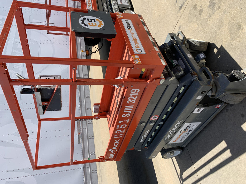 2017 Skyjack SJIII-3219 Skyjack SJ3219, Trojan Battery Set, Extended Warranty 5yr/5k hr