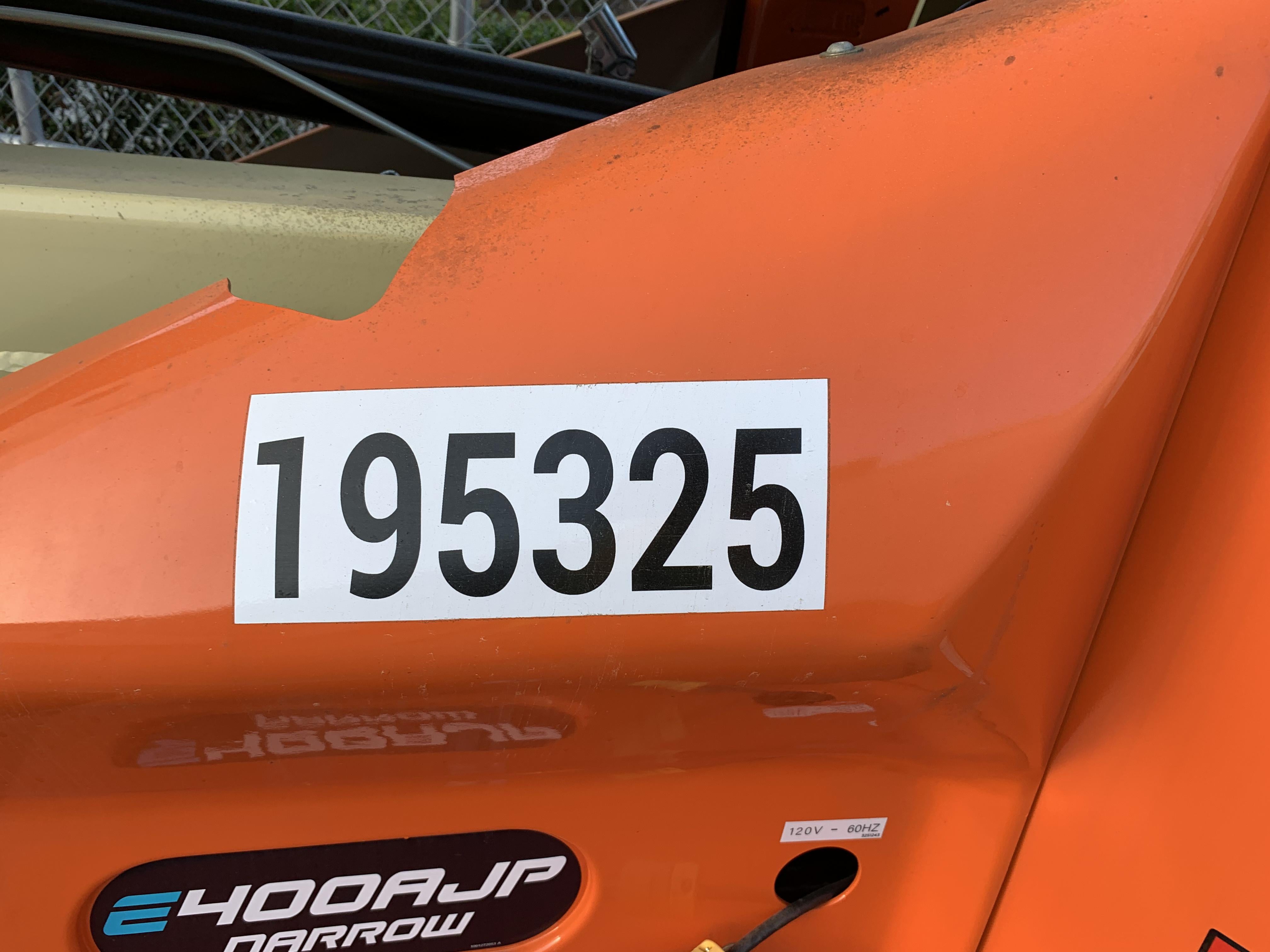 2021 JLG E400AJP Narrow