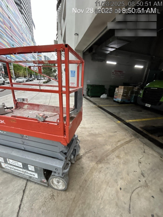 2018 Skyjack SJIII-3219 Skyjack SJIII3219 Scissor Lift w/Trojan Batteries