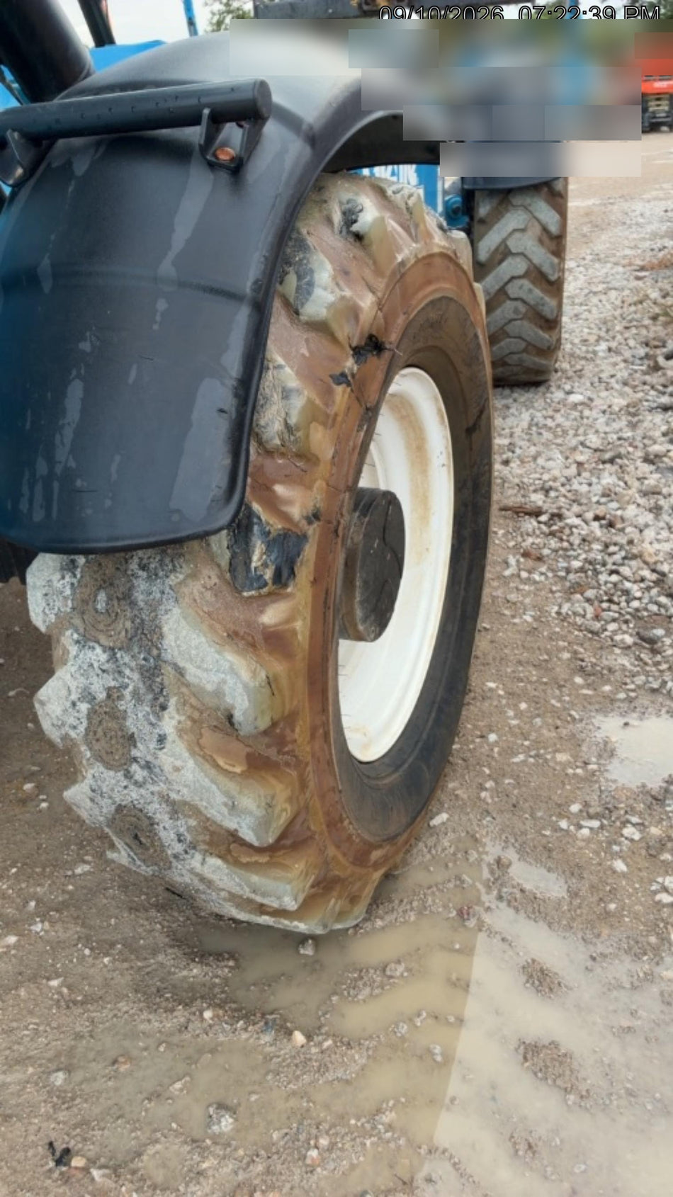 2017 GENIE GTH-1056