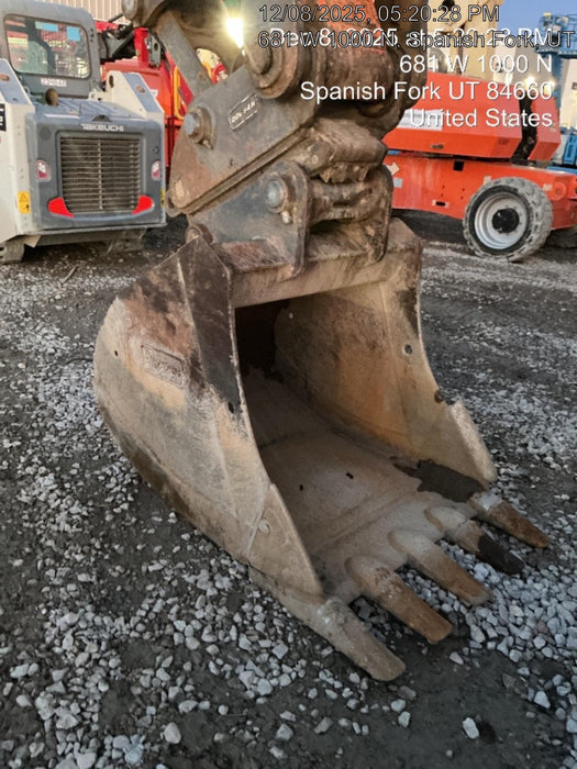 2020 DOOSAN 42" Excavator Bucket
