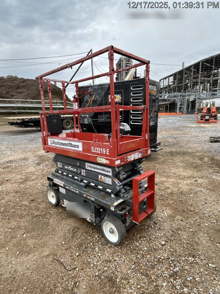 2023 SKYJACK SJ3219