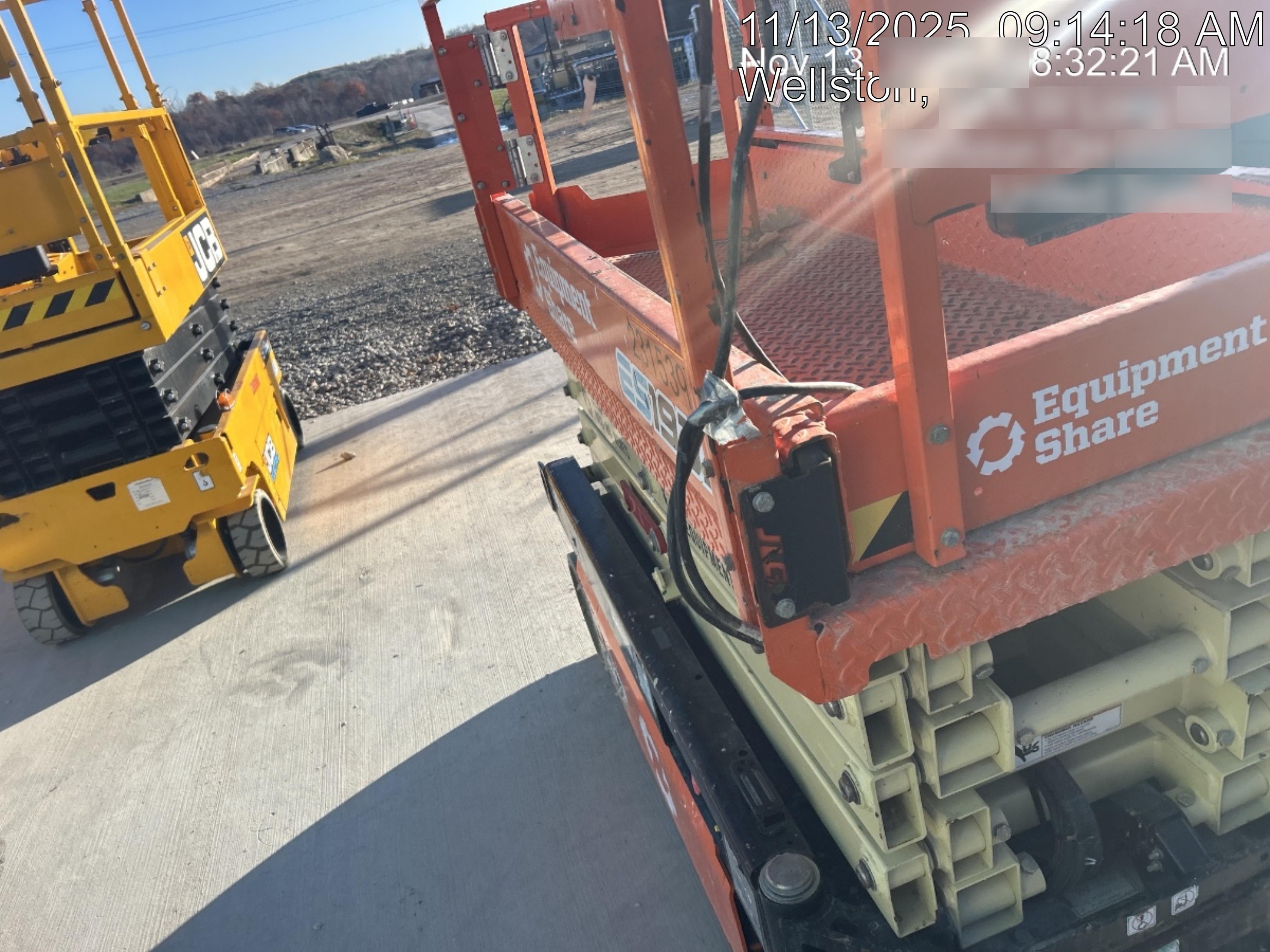 2022 JLG ES1932