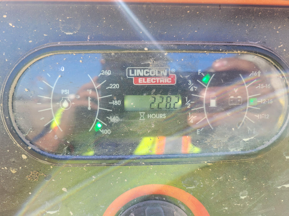 2021 Lincoln Electric Vantage 549X Ready Pak 3, ORANGE (includes trailer, cable rack, fender light kit)