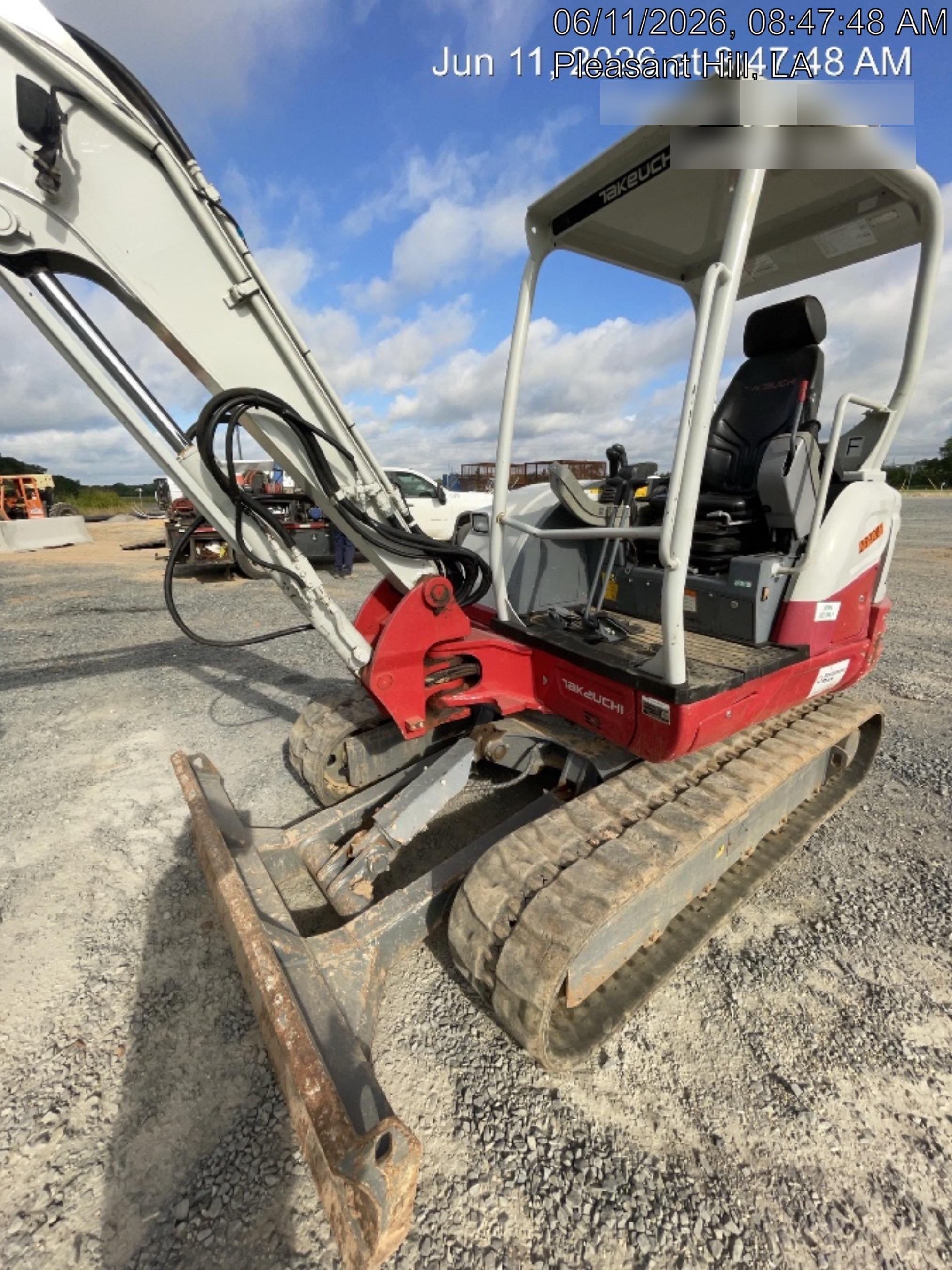 2022 TAKEUCHI TB250-2R