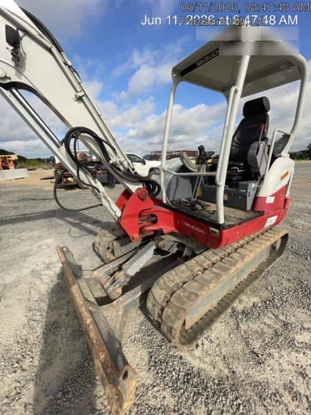 2022 TAKEUCHI TB250-2R