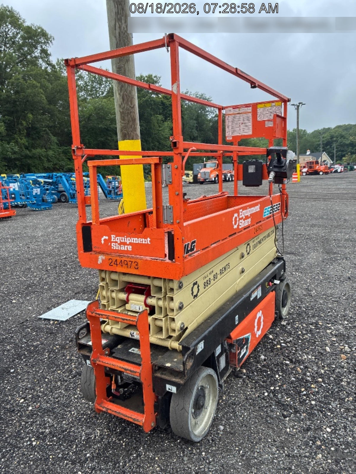 2022 JLG ES2632
