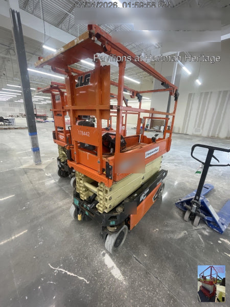 2021 JLG ES1932