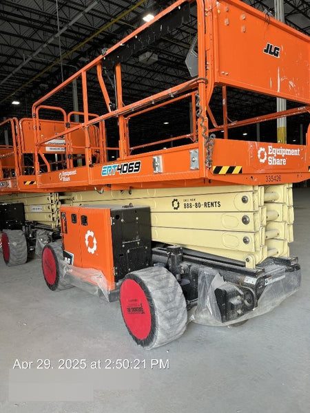 2023 JLG ERT4069