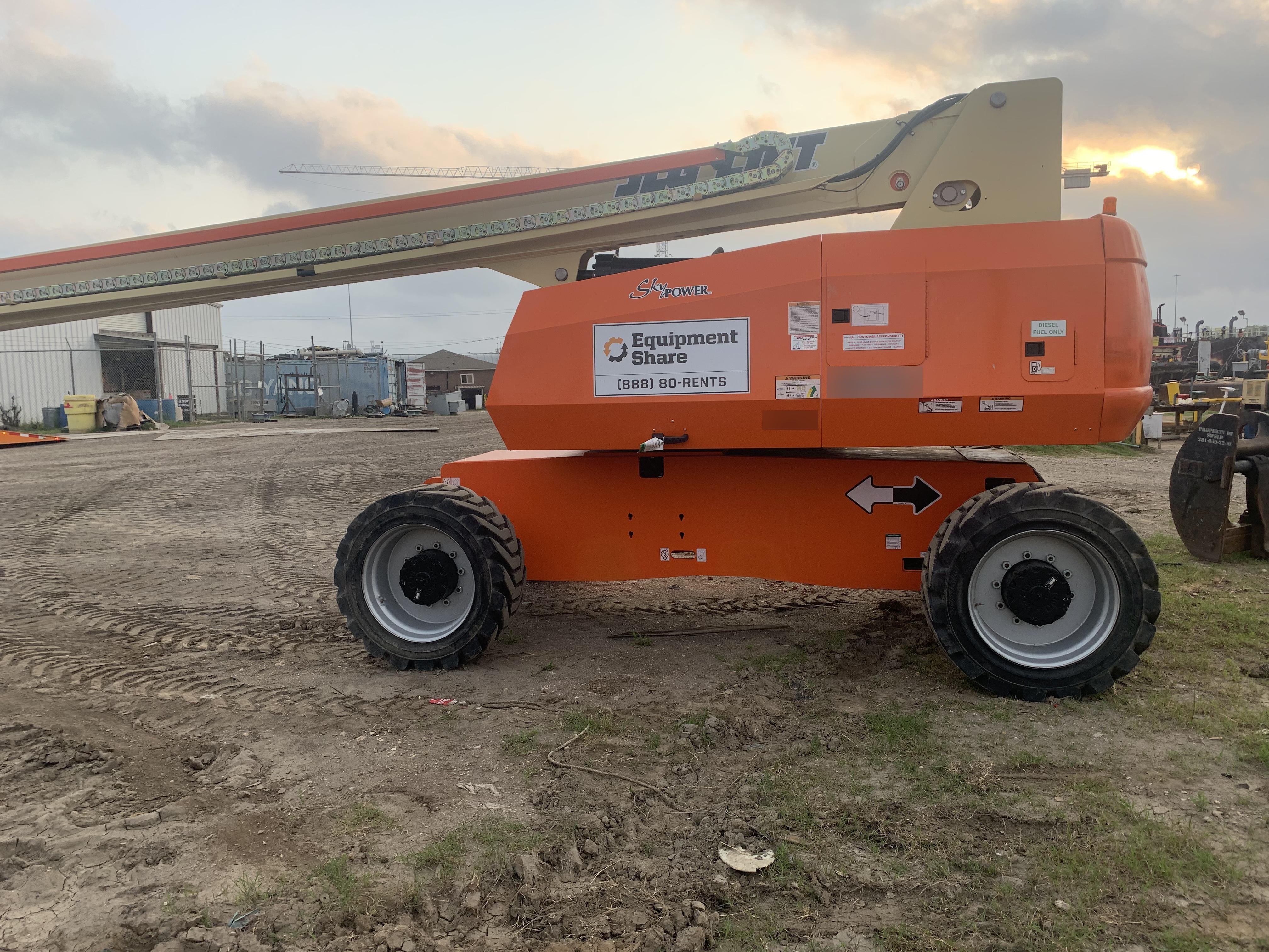 2019 JLG 860SJ