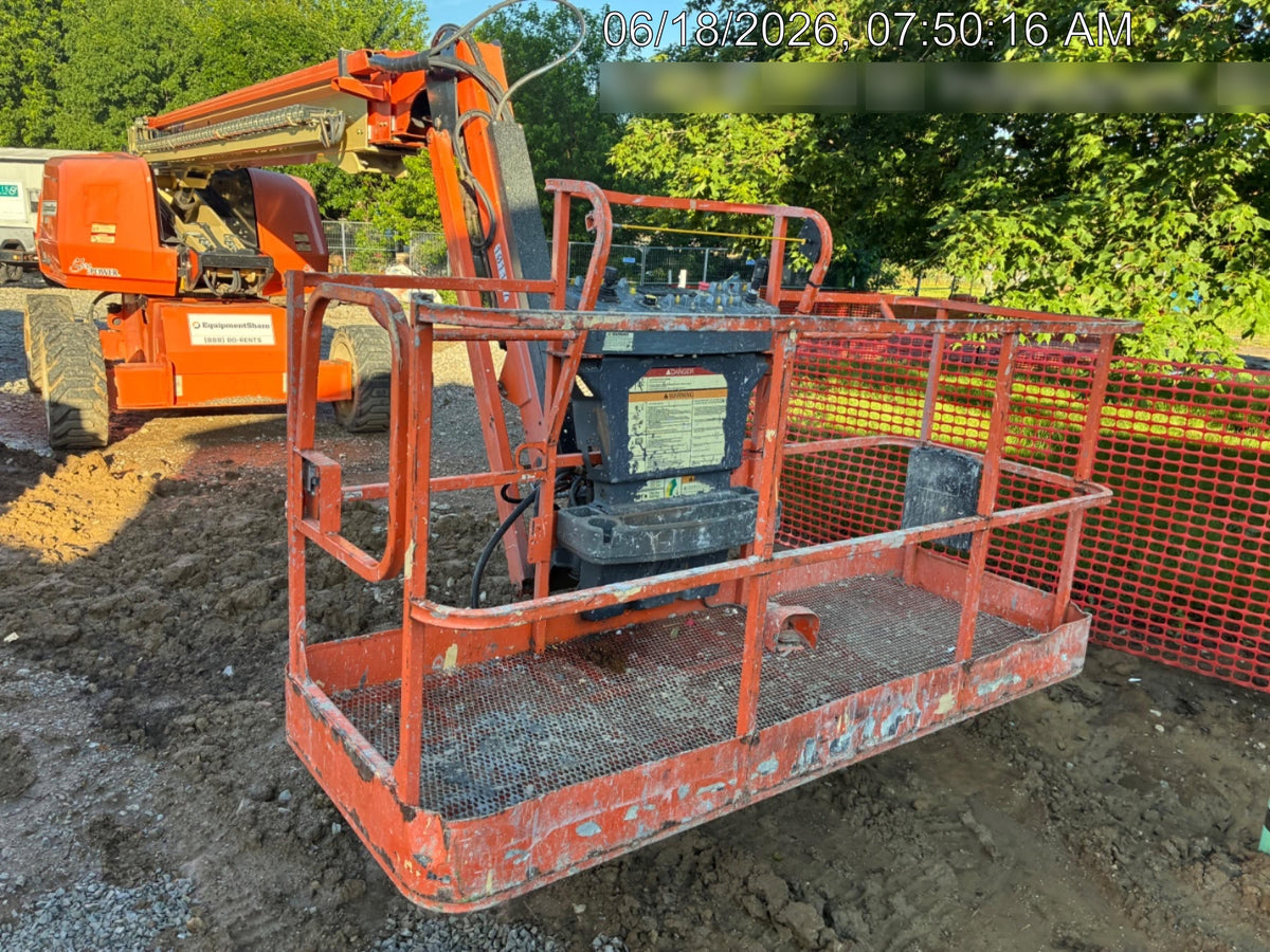 2020 JLG 660SJ