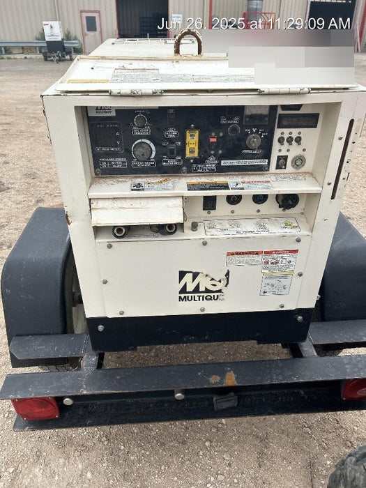 Multiquip DLW300ESA1 Multiquip 300 Amp Welder w/Trailer