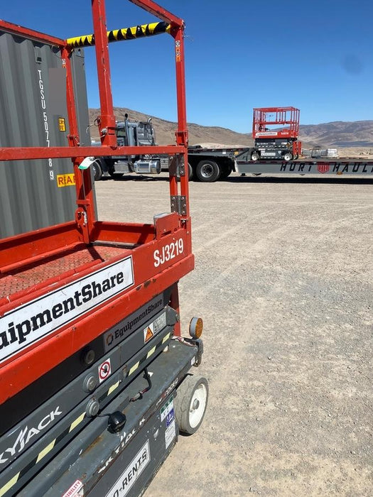 2020 Skyjack SJIII-3219 Solid NM Tires, Half height spring hinged entry gate, Dual Beacons, 800W Inverter