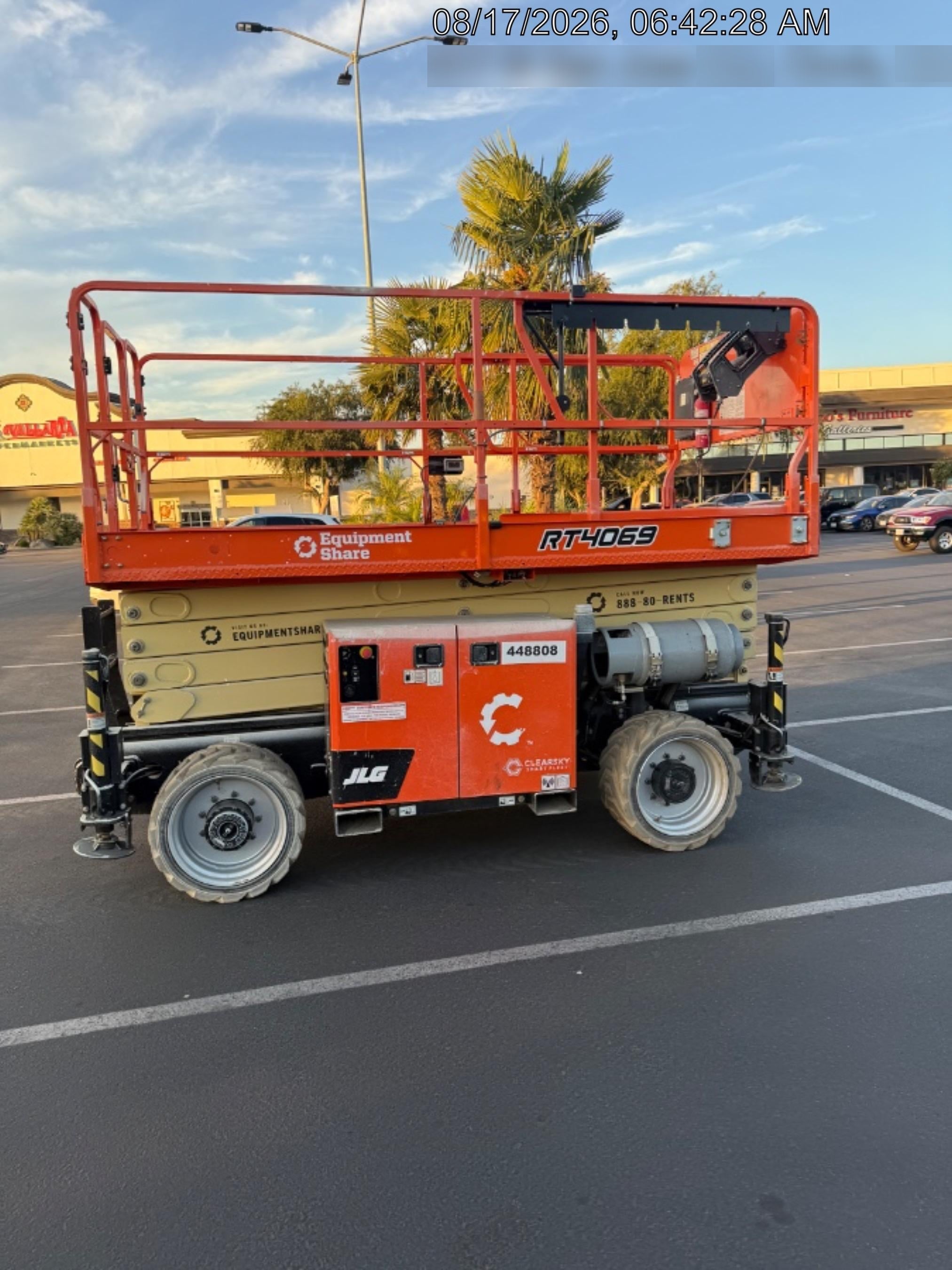 2024 JLG RT4069