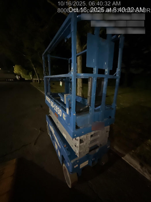 2020 Genie GS-1930 Solid Non Marking Tires, Beacon, Folding rails with half height swing gate, 800W Inverter