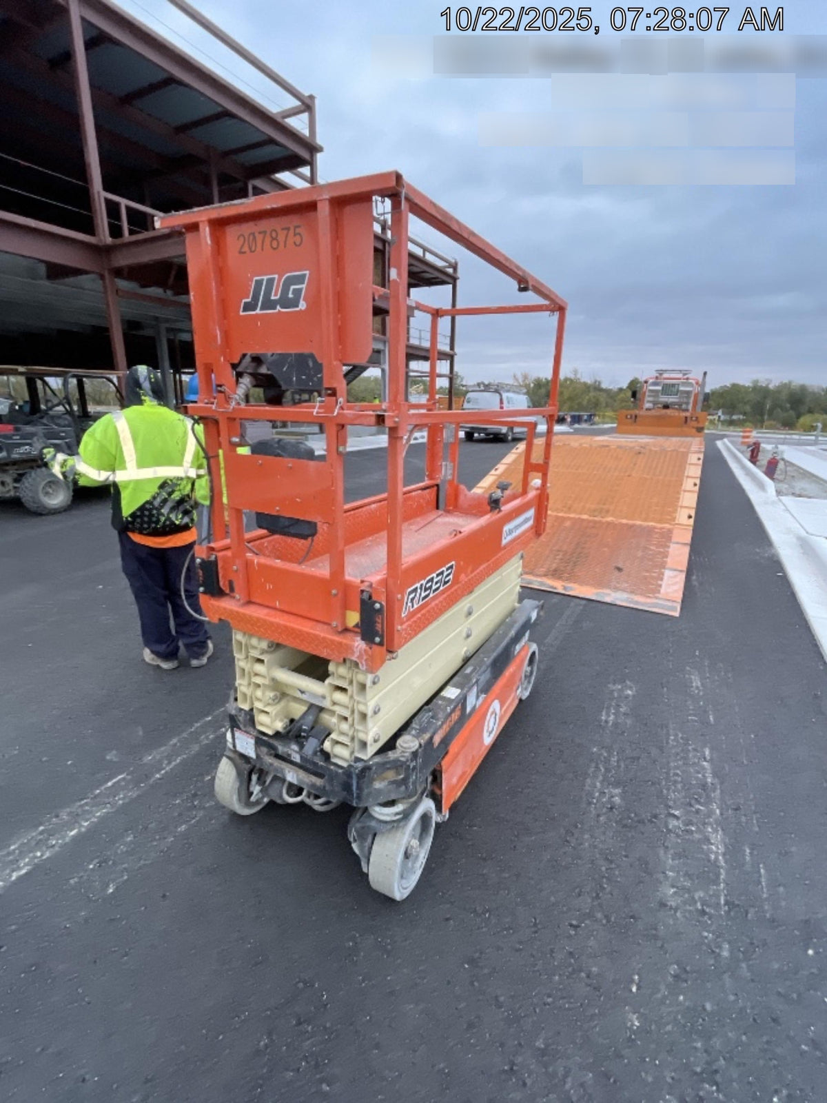 2022 JLG R1932