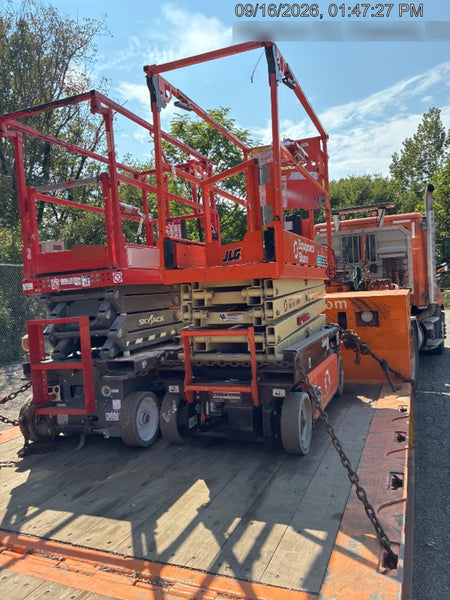 2022 JLG ES1932