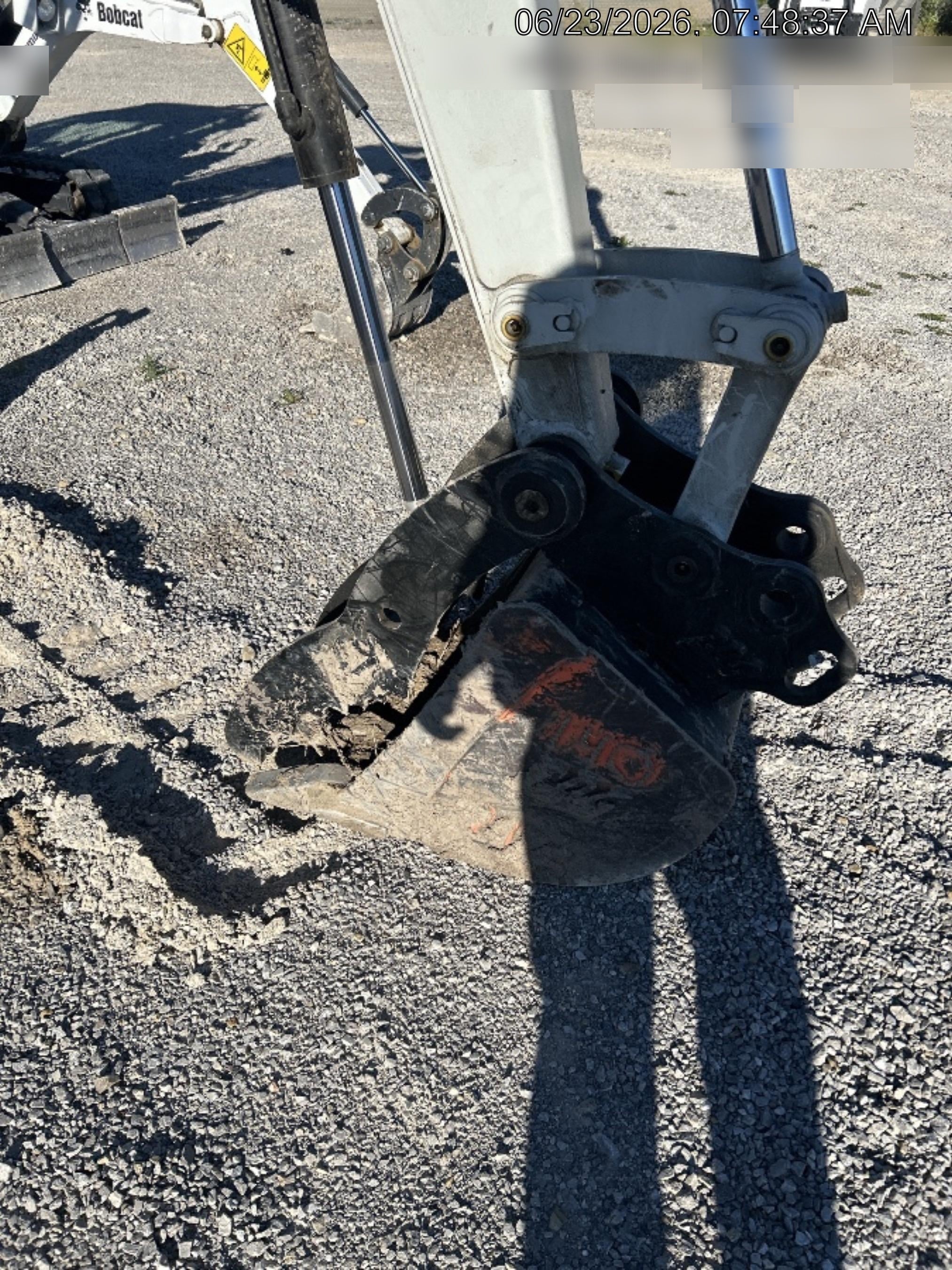 2025 TAKEUCHI 18" HD Bucket - Takeuchi