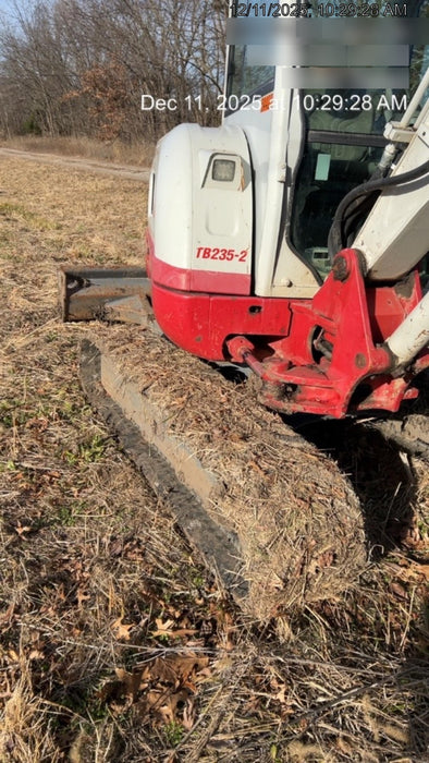 2020 TAKEUCHI TB235-2CR