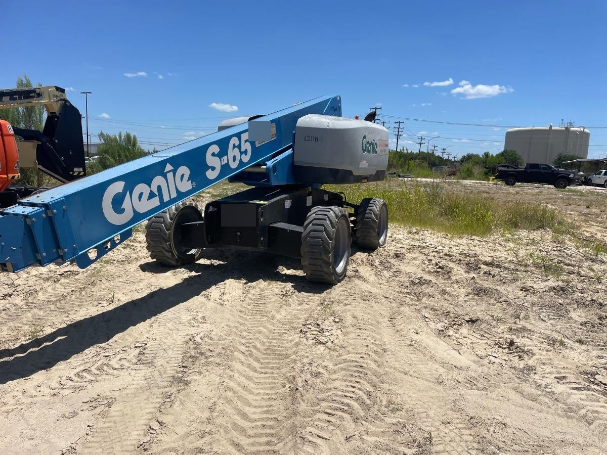 2018 GENIE S-65