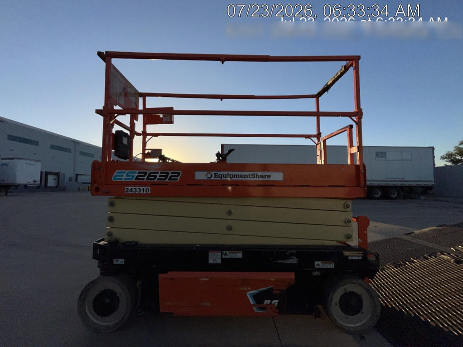 2022 JLG ES2632