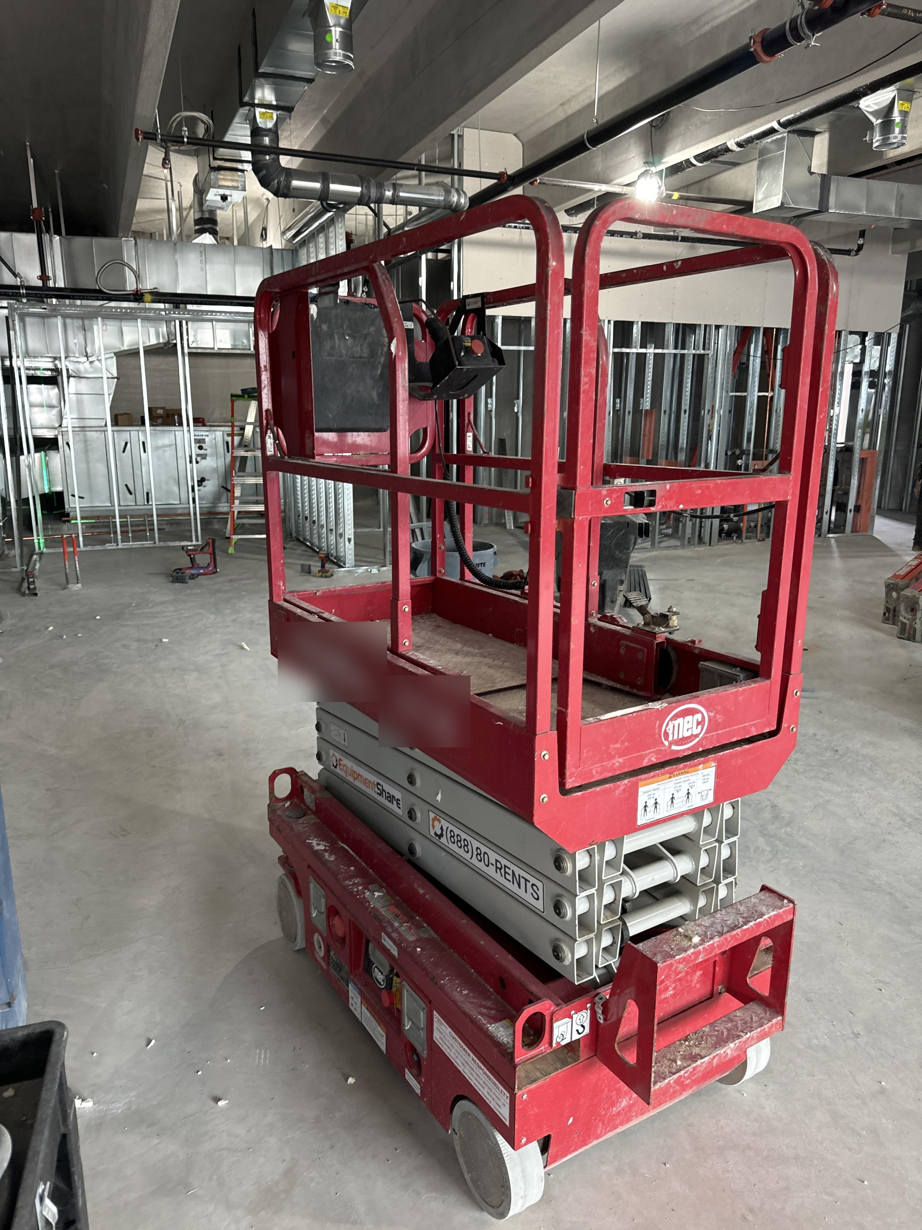 2019 MEC 1330SE MEC 1330SE w/ES Track Hardware, Full Extended 2 Year Warranty