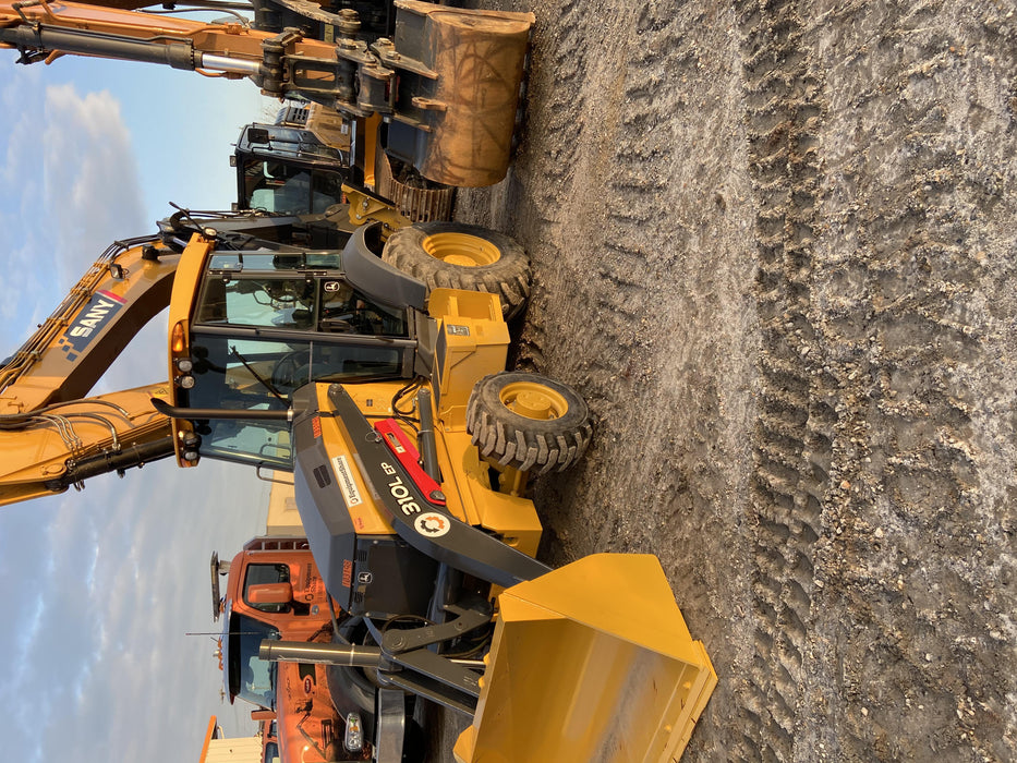 2020 John Deere 310LEP Cab/Heat/Air, 4WD, Standard Stick, Pilot Controls, 2 Way Hydraulics, TAG Manual QC