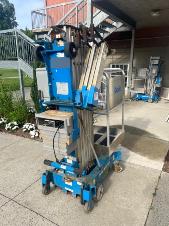 2019 GENIE AWP-30S
