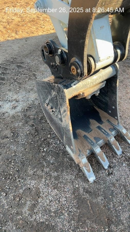 2025 TAKEUCHI 18" HD Bucket - Takeuchi