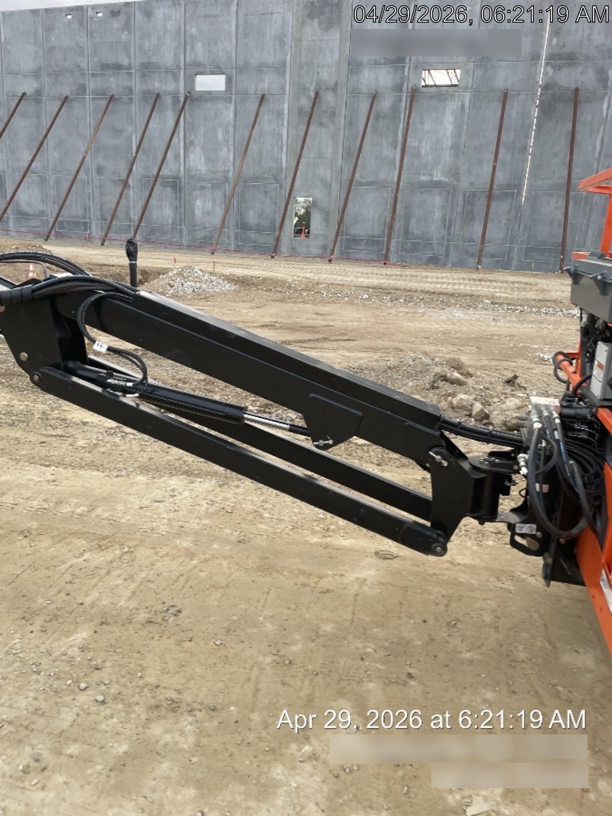 2025 JLG 660SJ
