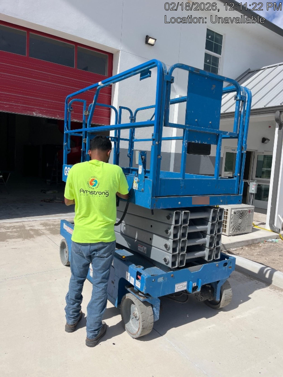 2019 Genie GS-3246 Folding rails with full height swing gate