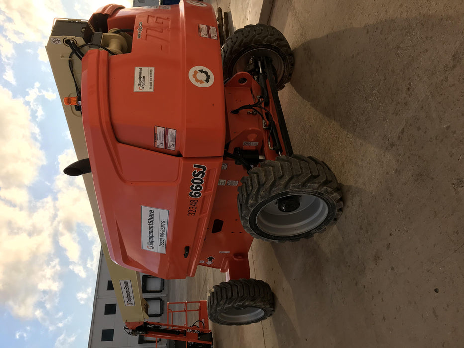 2019 JLG 660SJ