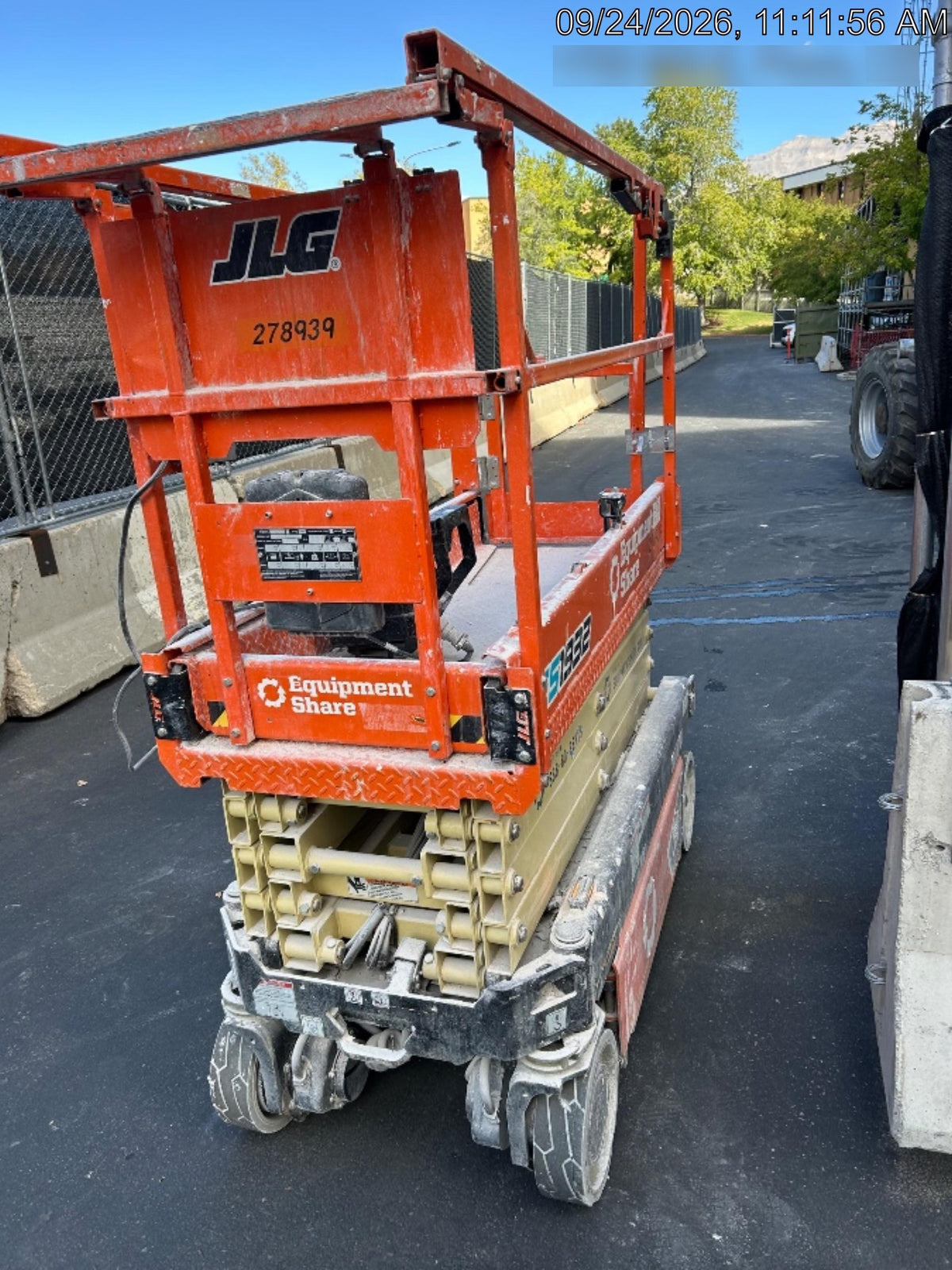 2022 JLG ES1932