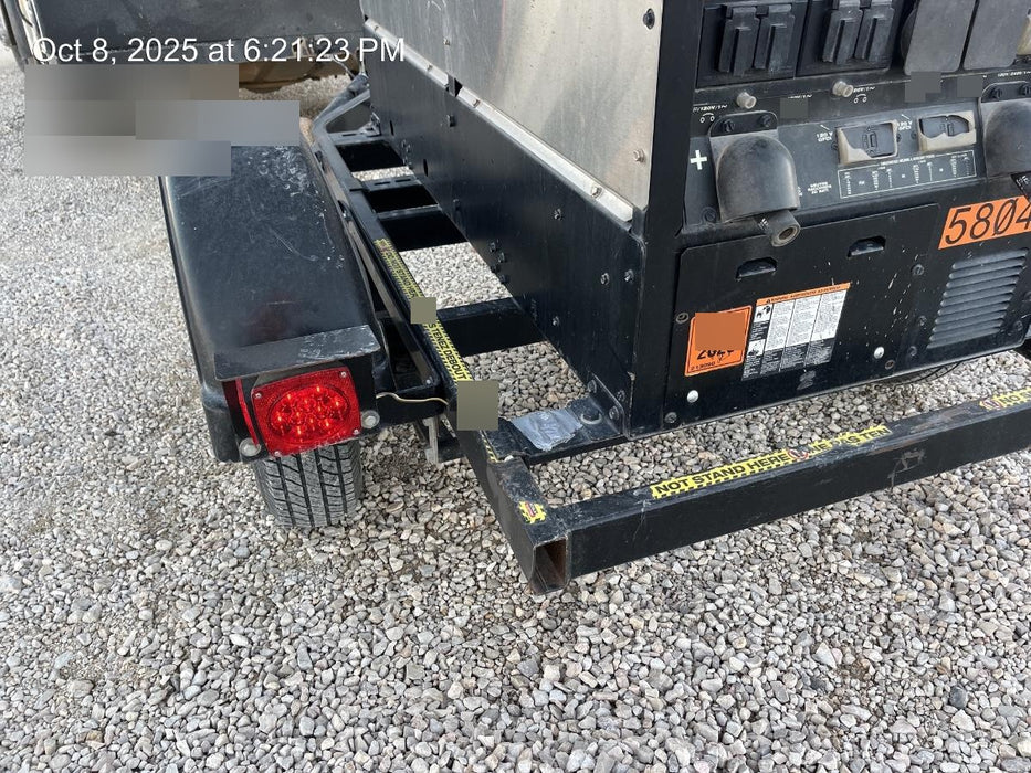 2019 Lincoln Electric Vantage 322 Welder Ready-Pak 3, Two wheel trailer, Fender and Light kit, Cable Rack