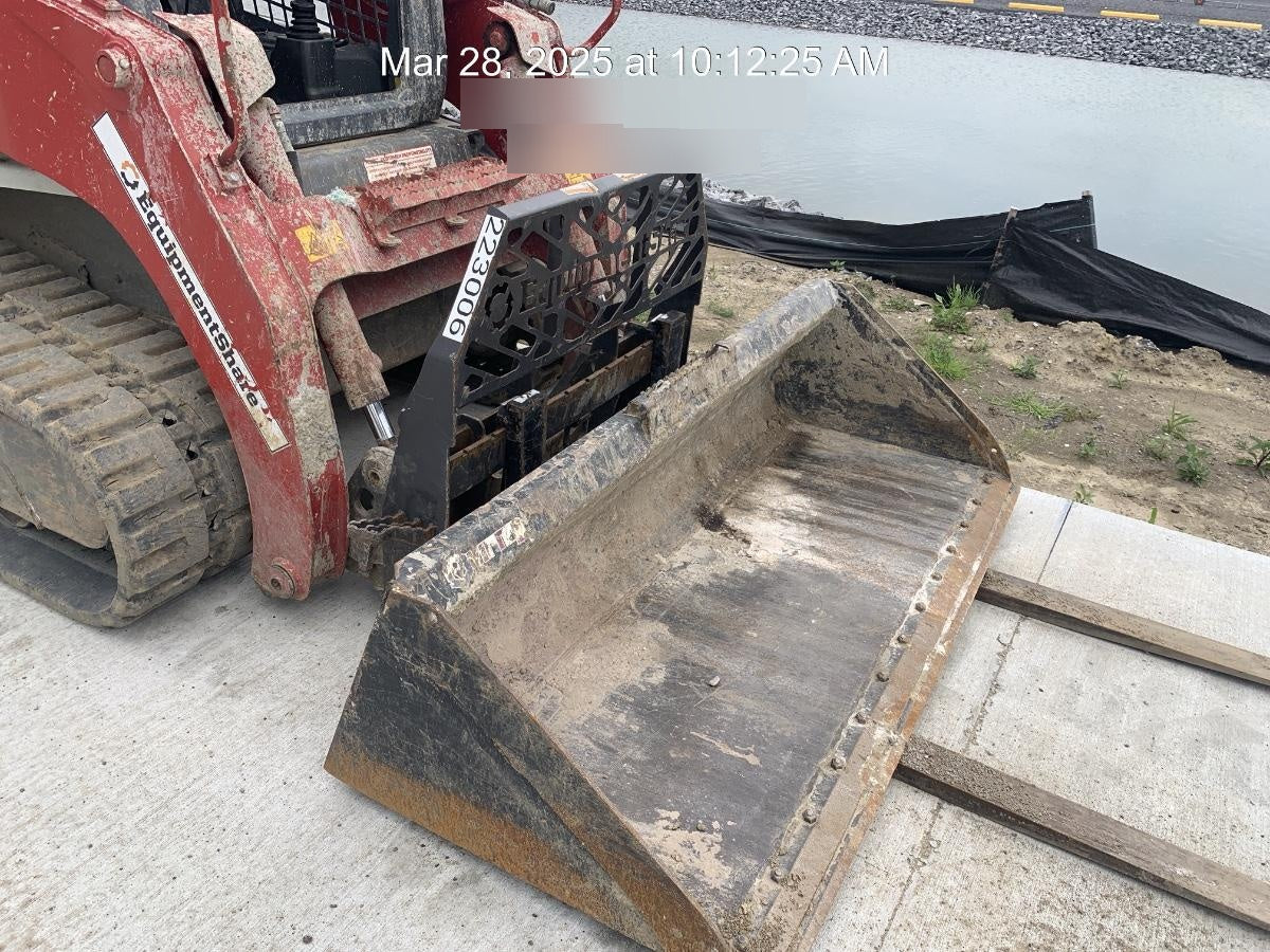 2020 EMKAY 48" Pallet Forks - Emkay