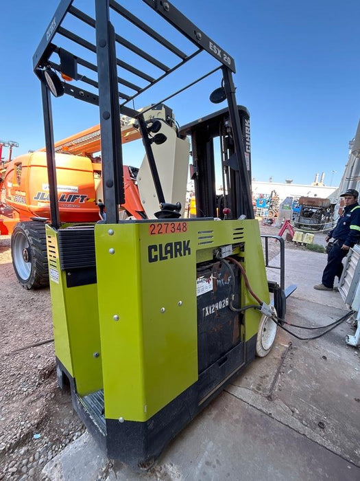 2022 CLARK ESX20