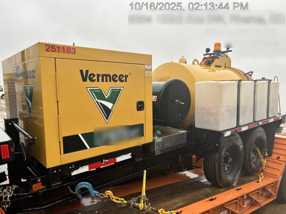 2022 Vac-Tron LP573XDT T4 Koehler Diesel Engine, 500 Gallon Debris Tank, x2 100 Gallon Water Tanks