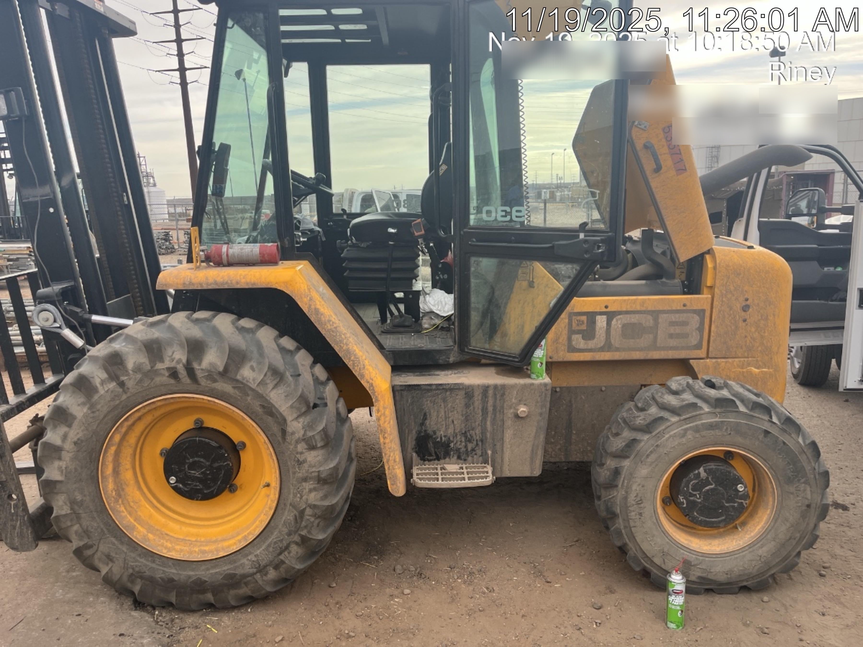 2025 JCB 930-4