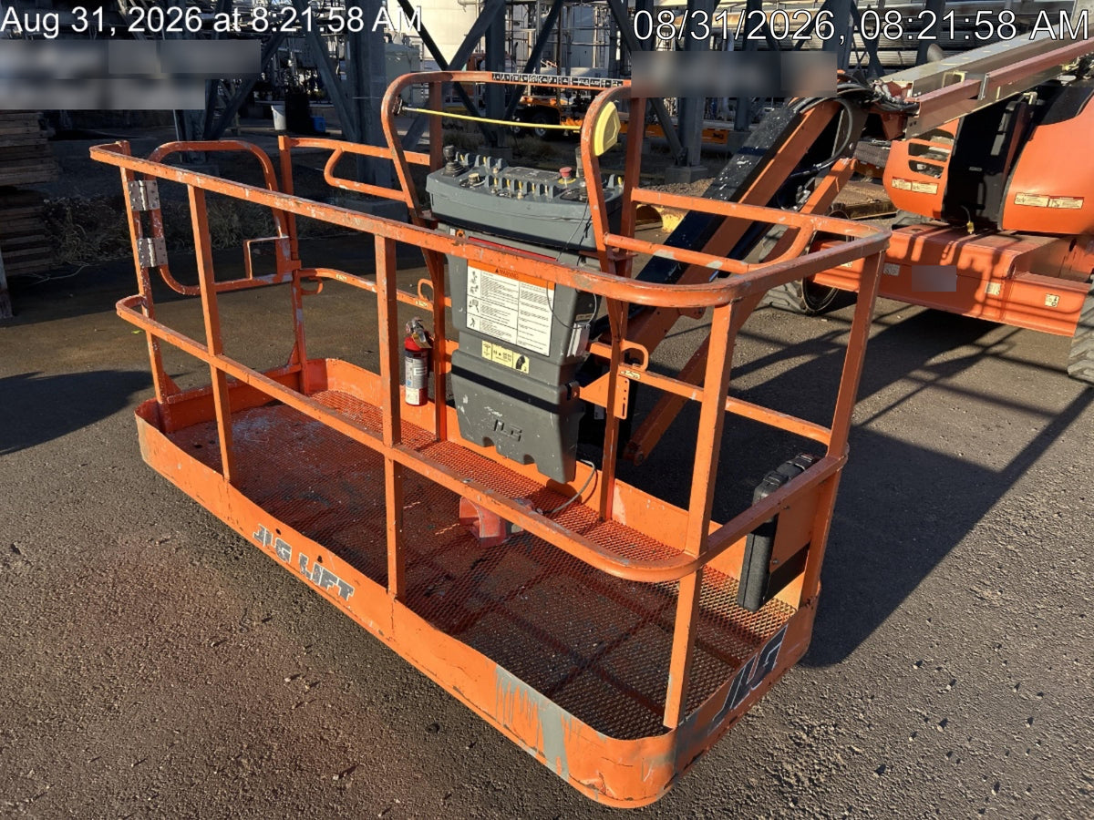 2019 JLG 600AJ