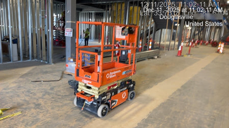 2022 JLG ES1330L