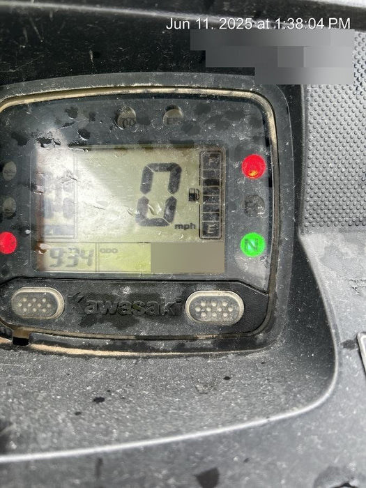 Kawasaki Mule PRO-DXT Kawasaki Mule 4x4 Diesel UTV w/Hard Top, Windshield, Beacon, Backup Alarm, ES Keypad/Hardware Installed