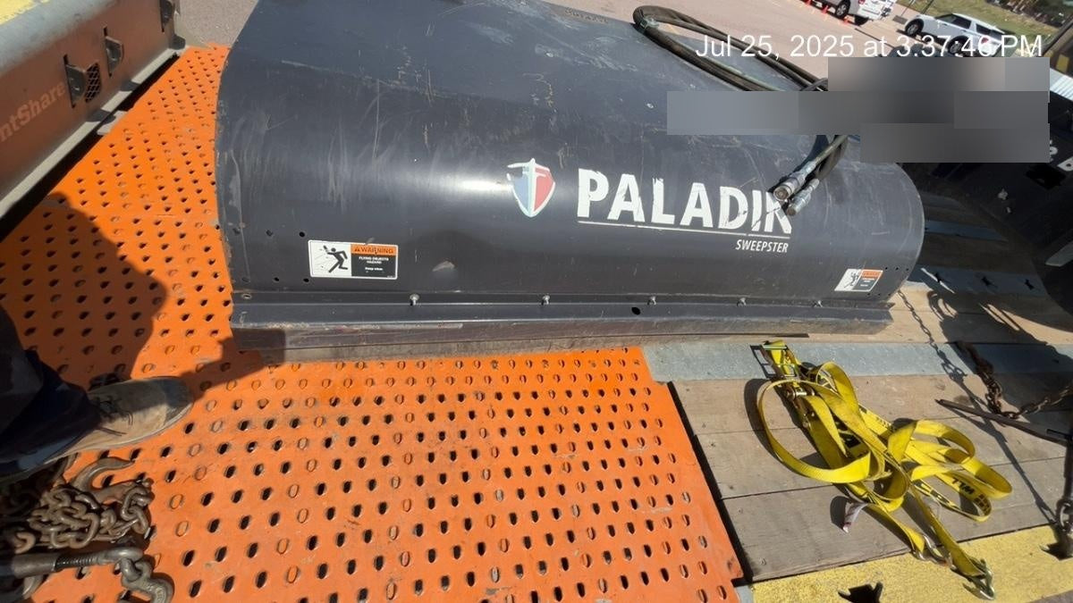 2021 PALADIN Sweepster SB72
