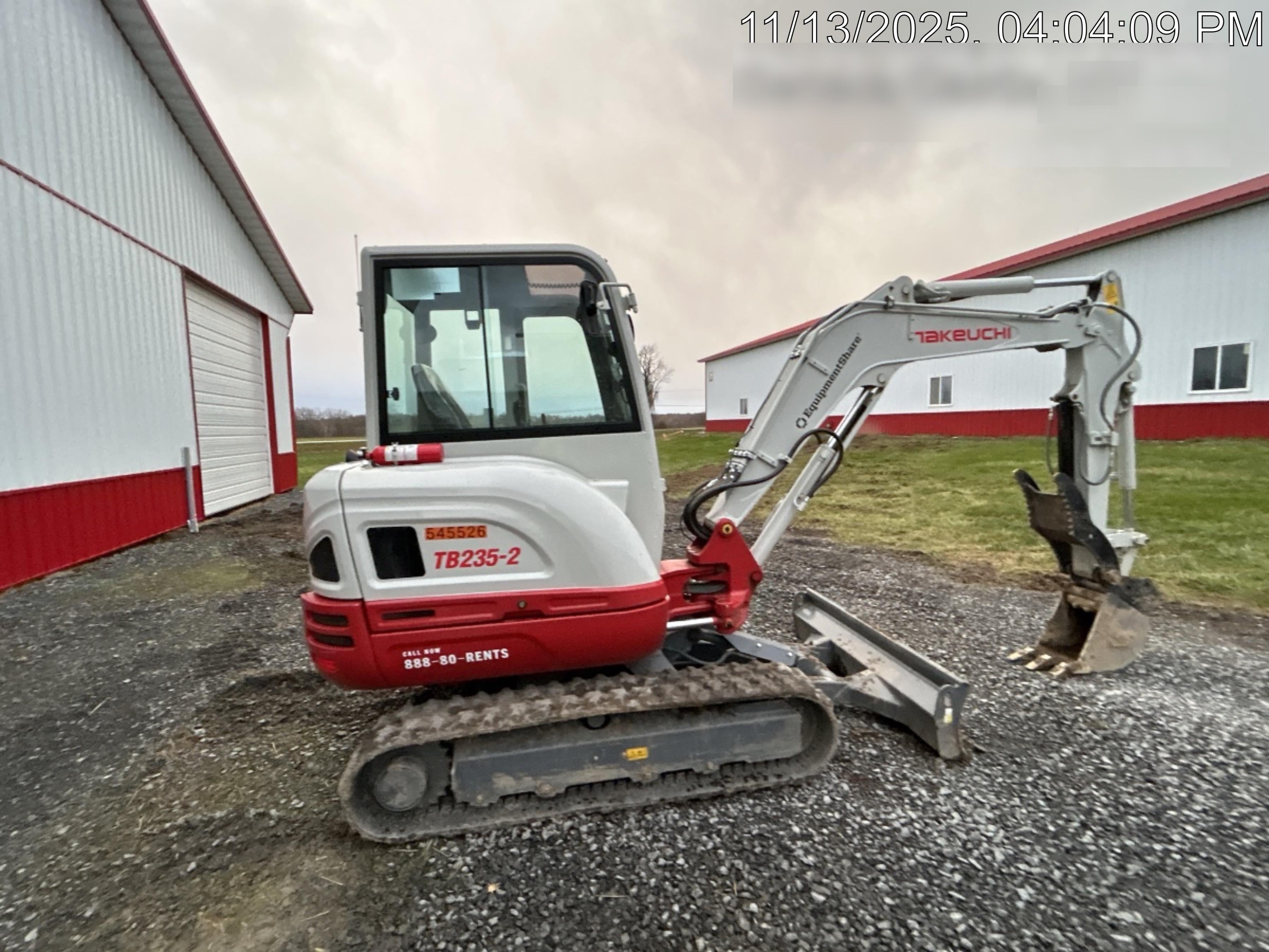 2025 TAKEUCHI TB235-2CR