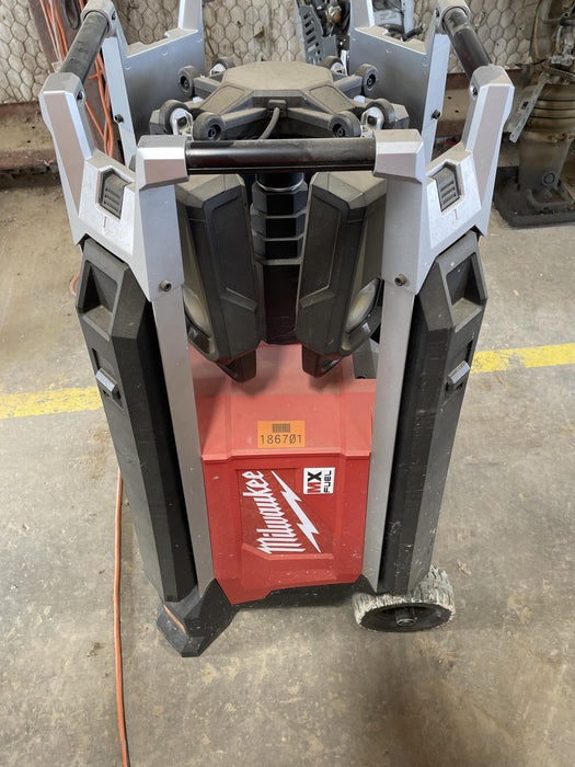 2021 MILWAUKEE MXF041-1XC