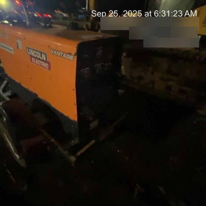 2021 Lincoln Electric Vantage 322 Vantage 322 Ready Pak 3 w/ Telematics & Decals, ORANGE (includes trailer, cable rack, fender light kit)