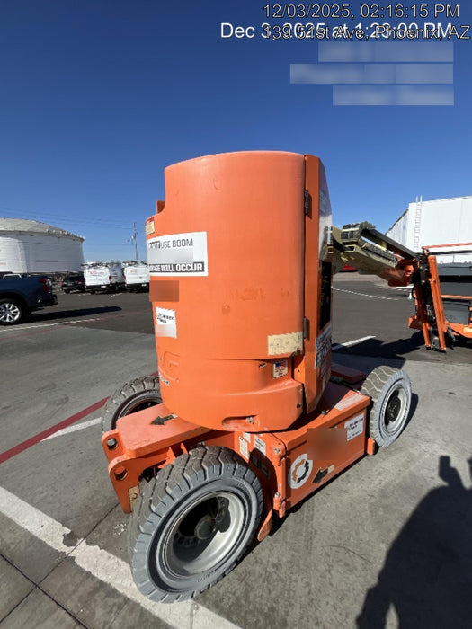 2019 JLG E300AJP