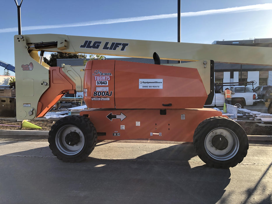 2020 JLG 800AJ